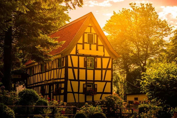 Traditional german house in Konigswinter, near Bonn, Germany. — Stock Photo, Image
