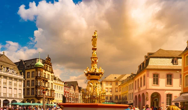 Huvudsaklig marknad Trier Rheinland Pfalz Tyskland. — Stockfoto