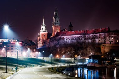Wawel tepe üzerinde Polonya Kings Royal castle