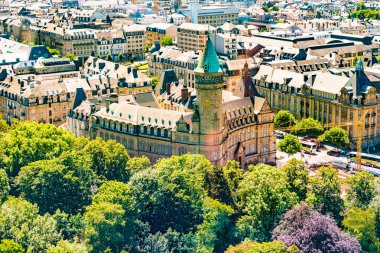 Lüksemburg 'un güzel bir yaz gününde panoramik hava manzarası, Lüksemburg