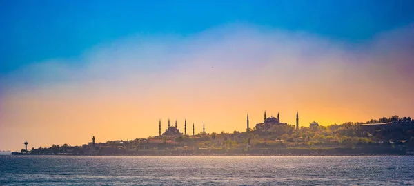 Beautiful Sepia Photograph of Istanbuls Old City, including the Blue Mosque — Stock Photo, Image