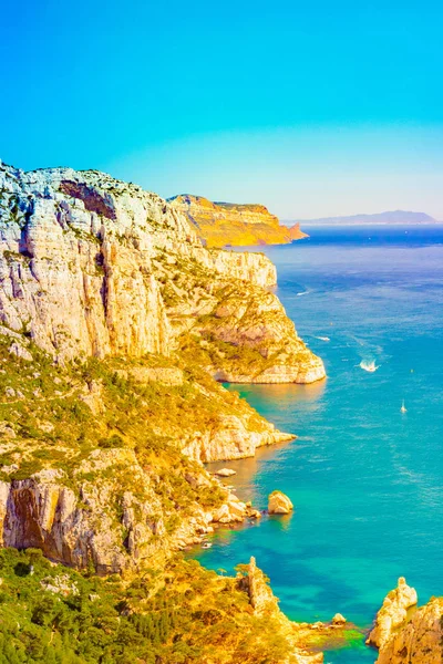 Calanque no parque nacional les Calanques em França — Fotografia de Stock