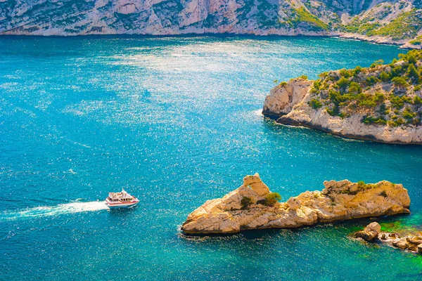 Calanque no parque nacional les Calanques em França — Fotografia de Stock