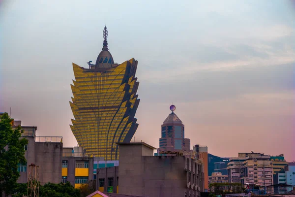 Macau, Kina stadssilhuetten i skymningen. — Stockfoto