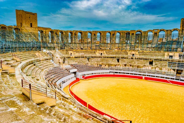 Aréna a římský amfiteátr v Arles, Francie — Stock fotografie