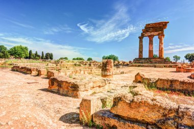 Agrigento, Sicilya. Tapınak Castor ve Pollux