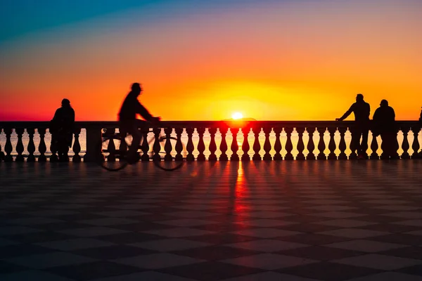 Padrões abstratos no terraço singular Mascagni em Livorno, Itália . — Fotografia de Stock