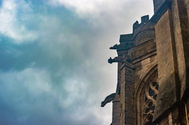 Narbonne, Fransa'nın güneyindeki şehir Katedrali.