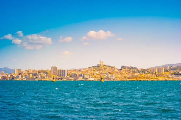 Marseille panorama z Frioulského souostroví. Marseille, Provence-Alpes-Cote d 'Azur, Francie. — Stock fotografie