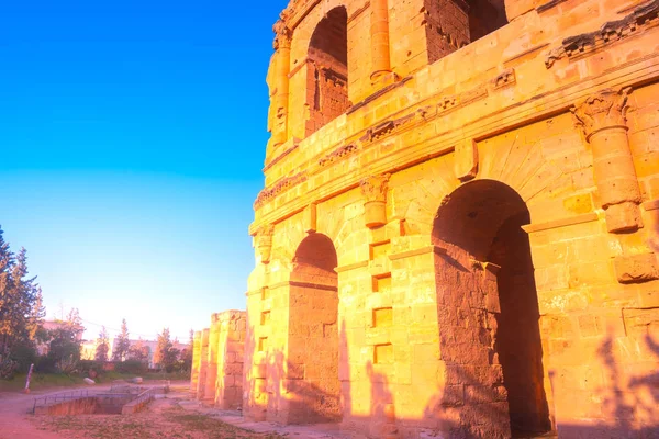 Ρωμαϊκό Αμφιθέατρο της Thysdrus στο El Djem ή El-Jem, μια πόλη σε Αλ Μαντίγια της Τυνησίας. — Φωτογραφία Αρχείου