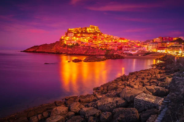 Nádherná fotka Castelsardo starý cit, Sardinie, Itálie. — Stock fotografie