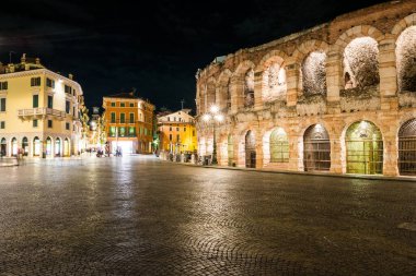 Verona, İtalya. İtalya 'daki antik amfitiyatro Arena di Verona Roma Kolezyumu gibi