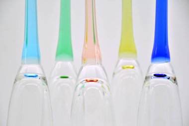 Copas de cristal de champan de colores