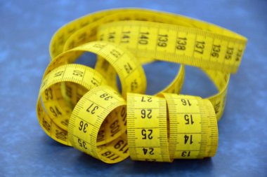 Farklı şekiller unrolled metrik teyp