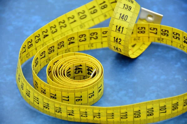 Farklı şekiller unrolled metrik teyp