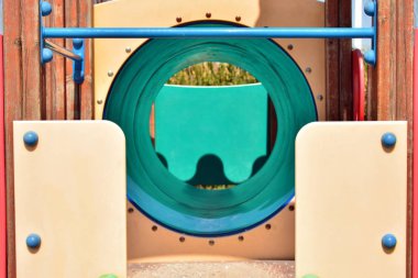 Detalle de un tobogn de un parque infantil