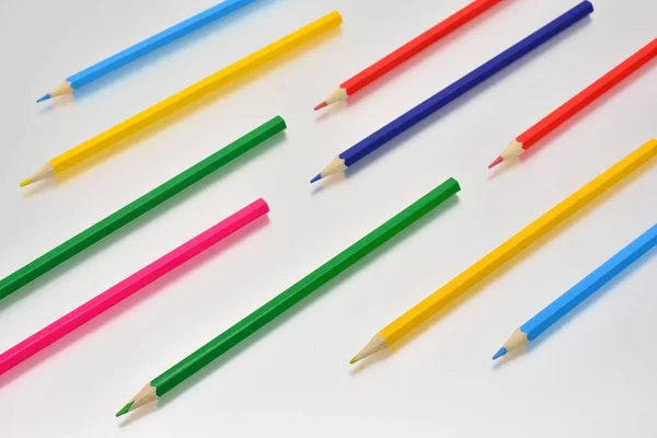 Pensil Berwarna Ditempatkan Secara Diagonal — Stok Foto