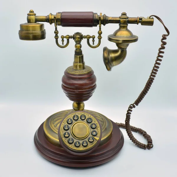 Antiquité Classique Métal Téléphone Bois — Photo