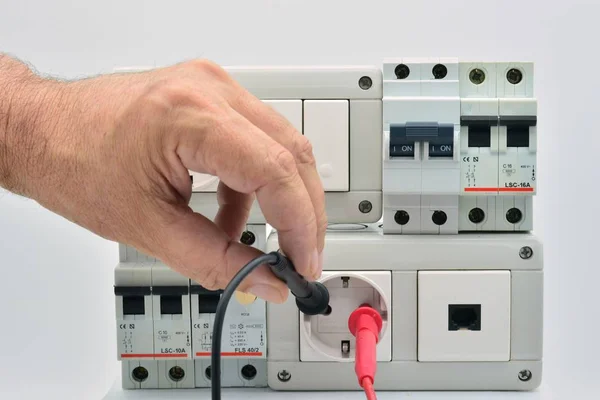 Medición Electricidad Panel Eléctrico Con Magneto Térmico Enchufes Interruptores Toma — Foto de Stock