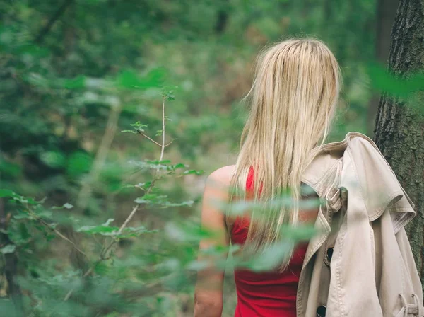 Blonde Woman Red Dress Oak Forest Summer Day Back View — Stock Photo, Image