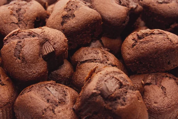 Delicious Brown Baked Heart Shaped Chocolate Muffins Closeup — Stock Photo, Image