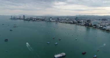 Havadan görünümü uçan Pattaya beach Tayland