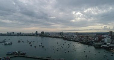 Havadan görünümü uçan Pattaya beach Tayland