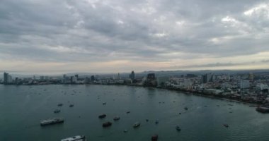 Havadan görünümü uçan Pattaya beach Tayland