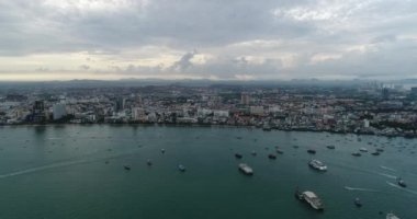 Havadan görünümü uçan Pattaya beach Tayland