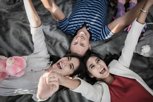 Vriendschap Geluk Gemeenschap Woonkamer — Stockfoto