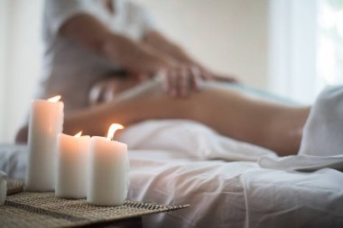 Mumlar ve spa sağlıklı rahatlar.