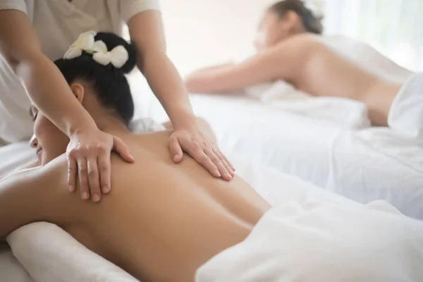 Beautiful Young Woman Spa Salon Massage Relax Healthy — Stock Photo, Image