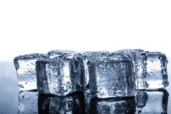 Cubos Gelo Com Gota Água — Fotografia de Stock