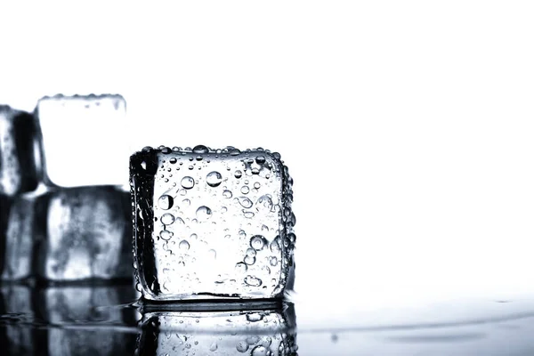 Кубики Льда Каплей Воды — стоковое фото