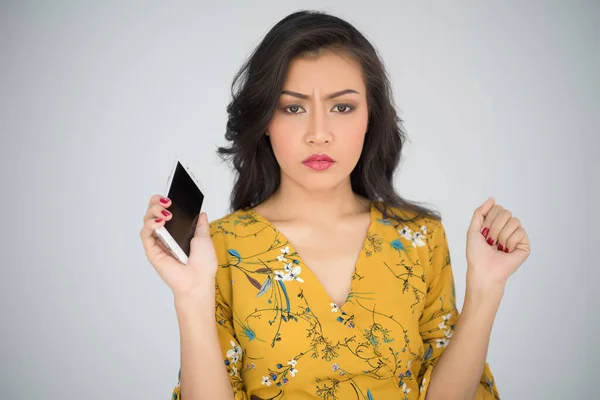 Beauté Jeune Femme Avec Smartphone — Photo