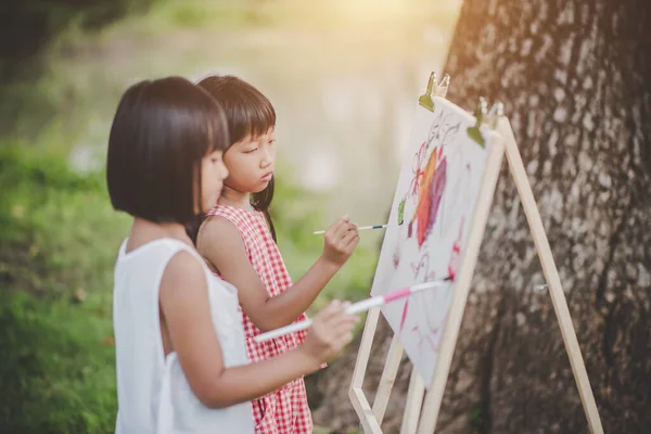 Dois Pintor Menina Arte Desenho Parque — Fotografia de Stock