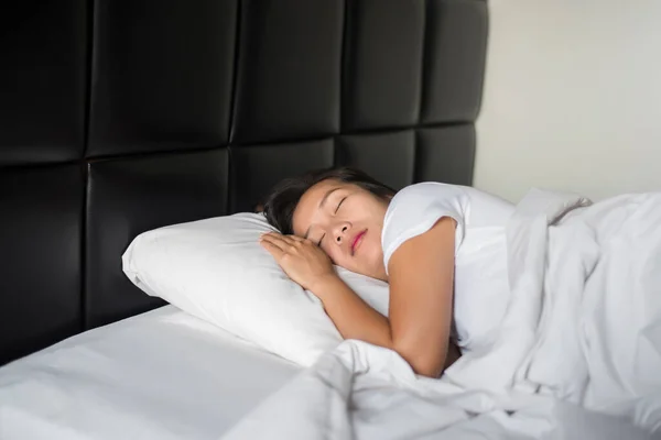 Asian Young Woman Sleeping Lying Bed — Stock Photo, Image