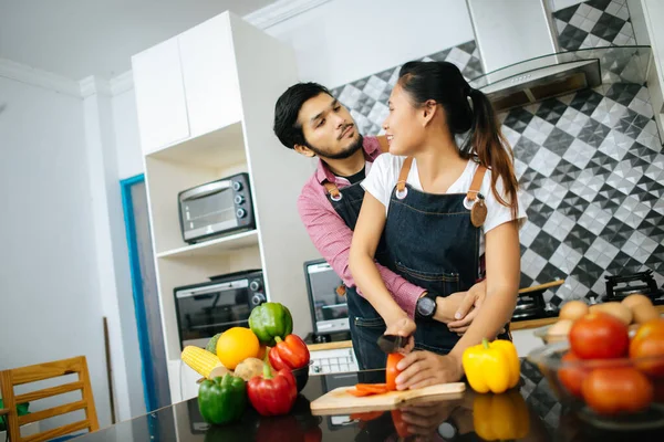 Happy Couple Cooking Together Kitchen Home Couple Concept — Stock Photo, Image