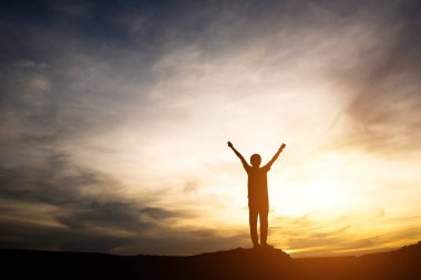 Mutlu insanların silueti