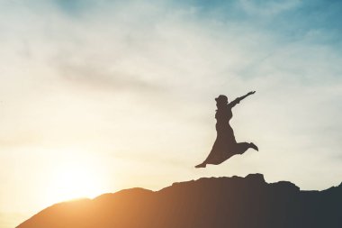 Mutlu insanların silueti