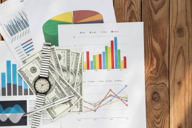 Ahşap arka planda düz bir iş grafiği