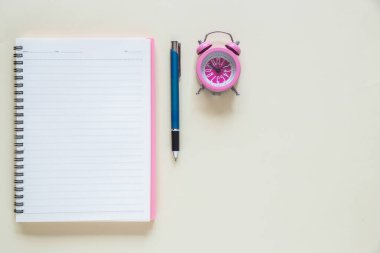 Çalışma alanındaki en üst görünüm boş kağıt defteri