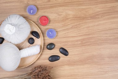 Ahşap arka planda spa dekorasyonu