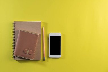 Çalışma alanı üzerine boş defter