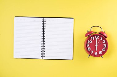 Çalışma alanı üzerine boş defter