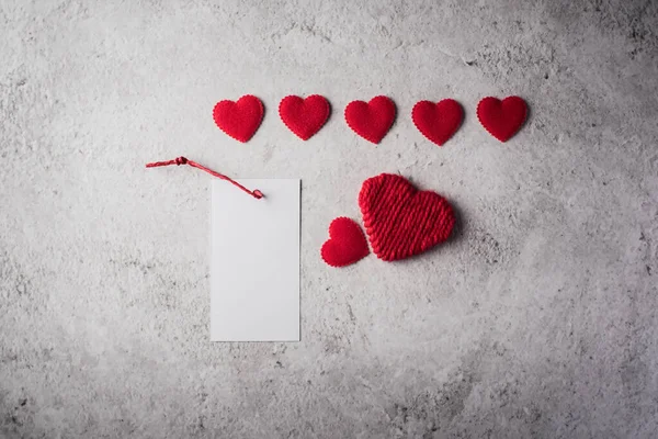 Red Yarn Heart Shaped Wall Background — Stock Photo, Image