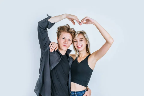 Portrait Happy Young Couple Love Together Studio — Stock Photo, Image