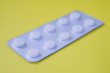 Doktor siparişinden kapsüller ilaç hapları.