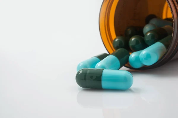 Medical Pills Spilling Out Toppled Pill Bottle — Stock Photo, Image