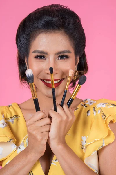 Portrait Woman Makeup Brush Professional Show — Stock Photo, Image